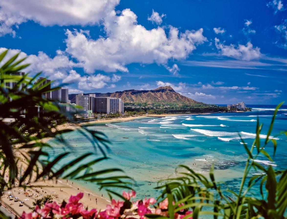 Aloha Vibes Await! Stylish Condo At Aloha Surf - Mountain And City Views Гонолулу Экстерьер фото